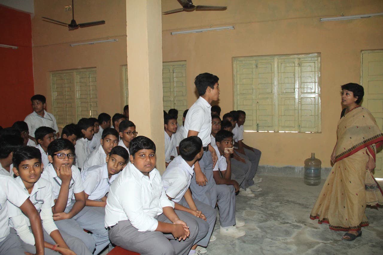 Dear Boys &mdash; Naktala High School
